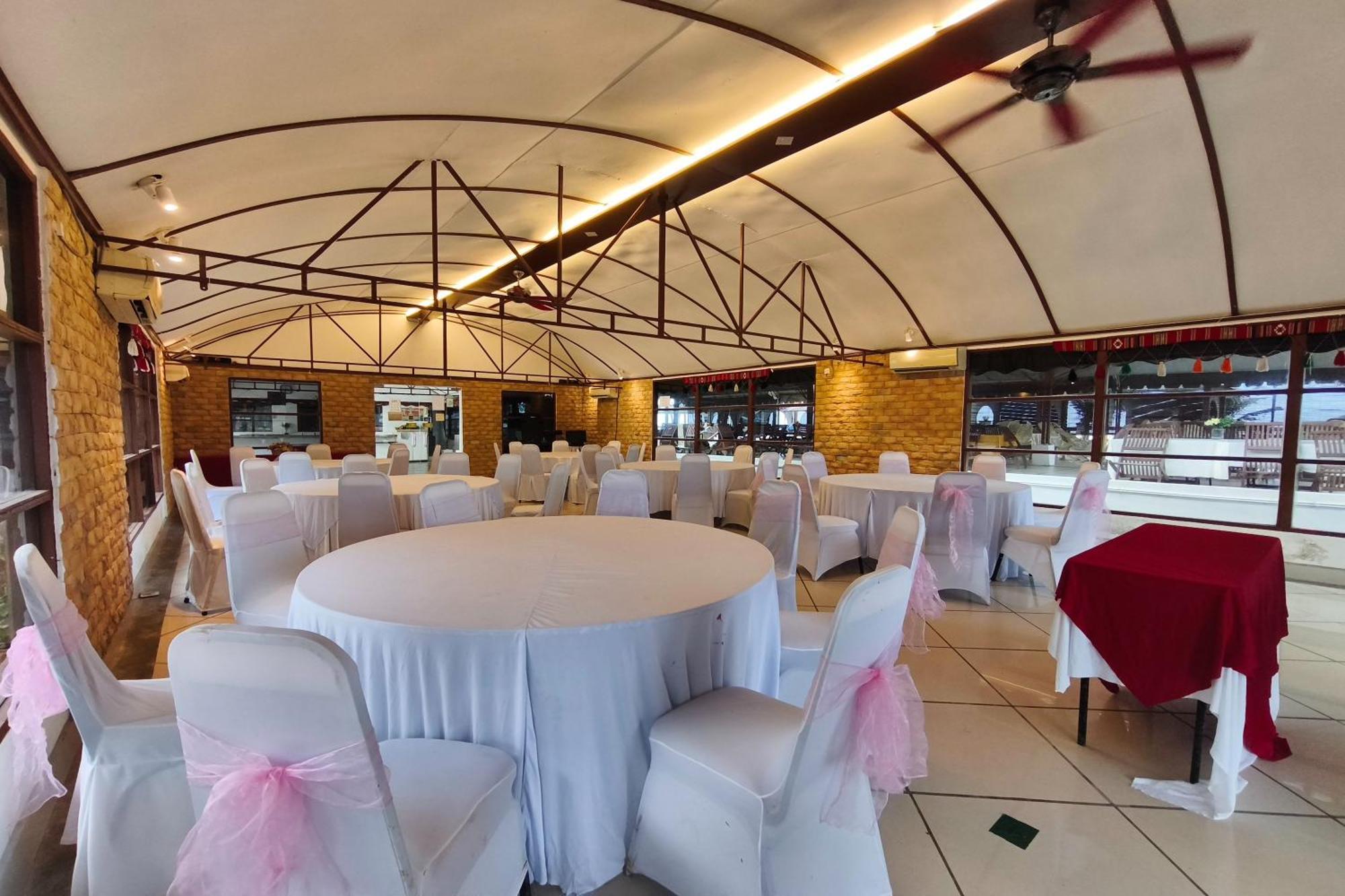 Alsafina Kijal Beach Resort & Restaurant Dış mekan fotoğraf