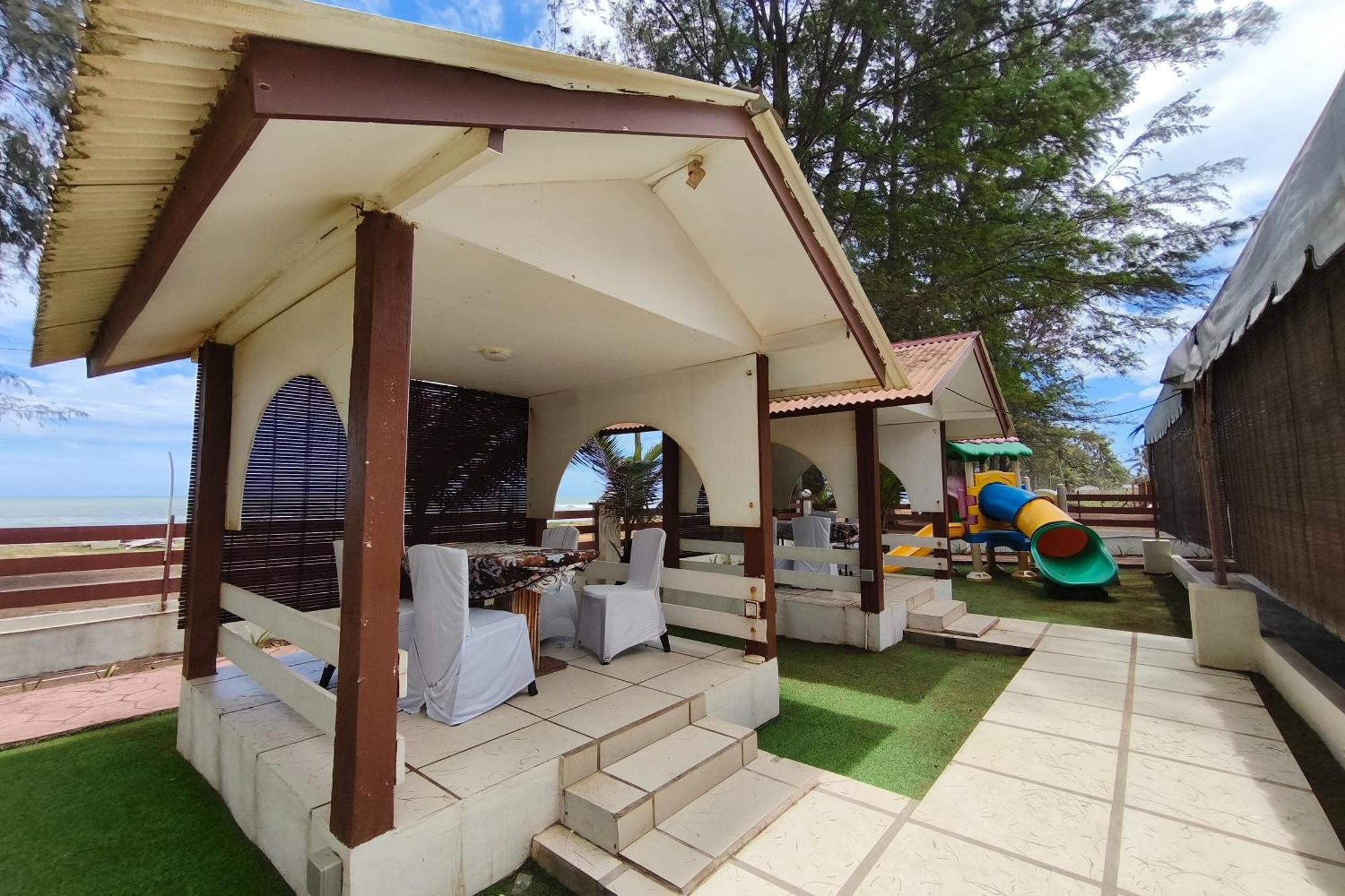 Alsafina Kijal Beach Resort & Restaurant Dış mekan fotoğraf