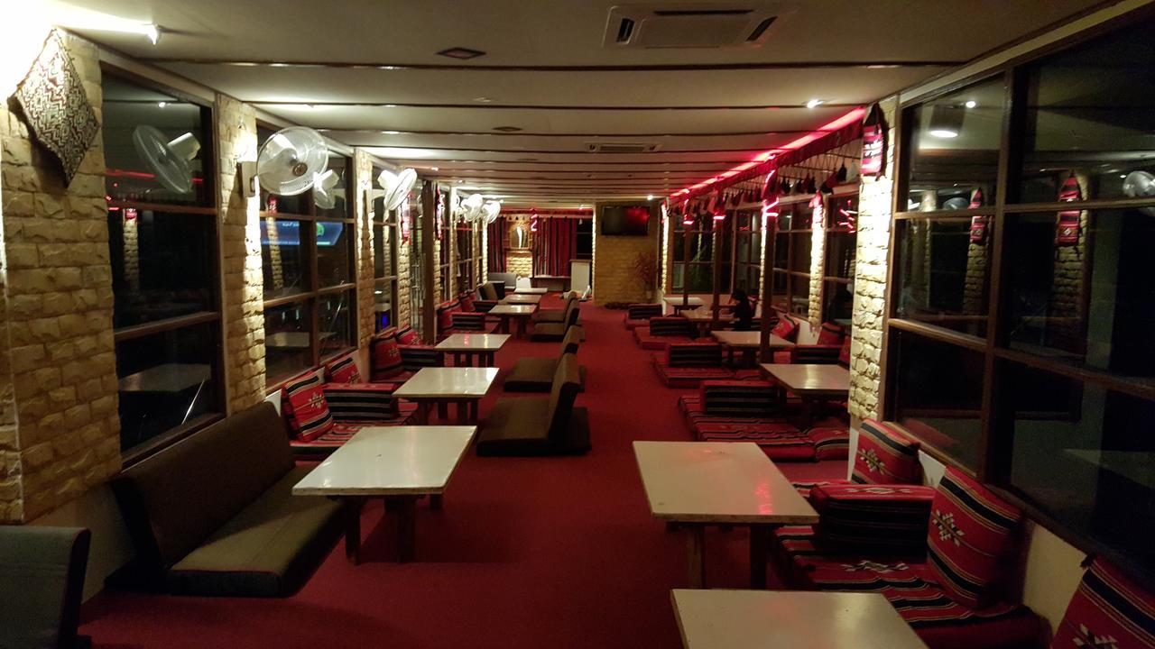 Alsafina Kijal Beach Resort & Restaurant Dış mekan fotoğraf